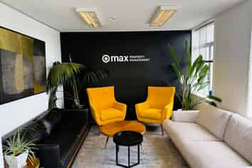 Tidy First Floor Office Suite With Fitout