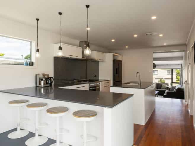 10 Jennifer Place, Chartwell