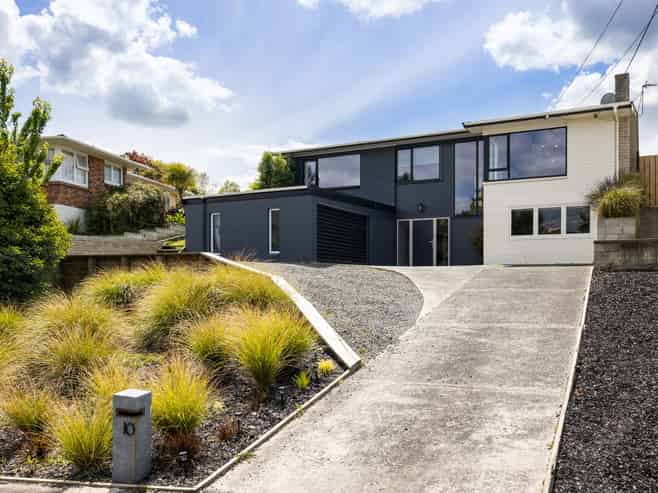 10 Jennifer Place, Chartwell