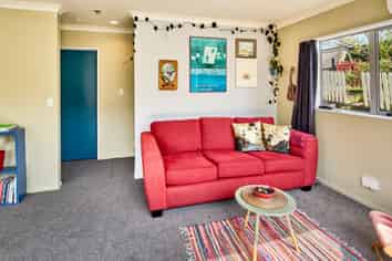 10 Pohutukawa Grove, TITAHI BAY