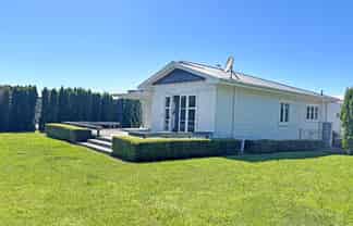 176 Napier Road, Havelock North