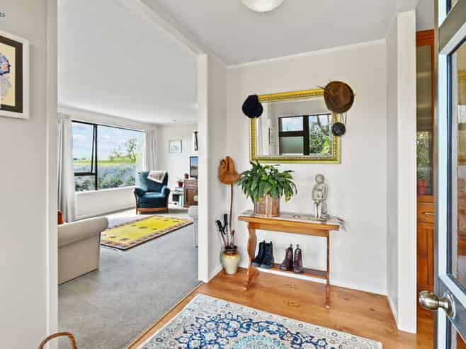 2086 State Highway 2, Maramarua