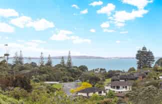 3/26 Long Bay Drive, Torbay