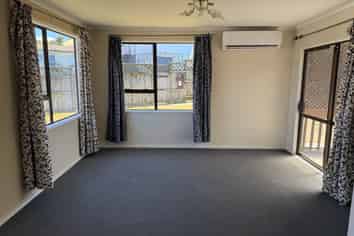 10 Faram Place, Massey