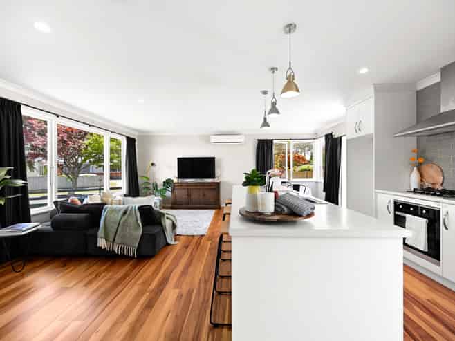 56 Southsea Crescent, Silverdale