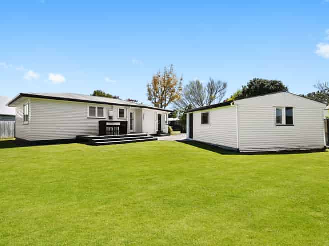 56 Southsea Crescent, Silverdale