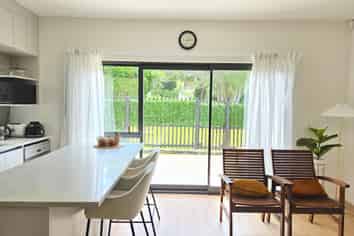 5/30A Tirimoana Road, Te Atatu South