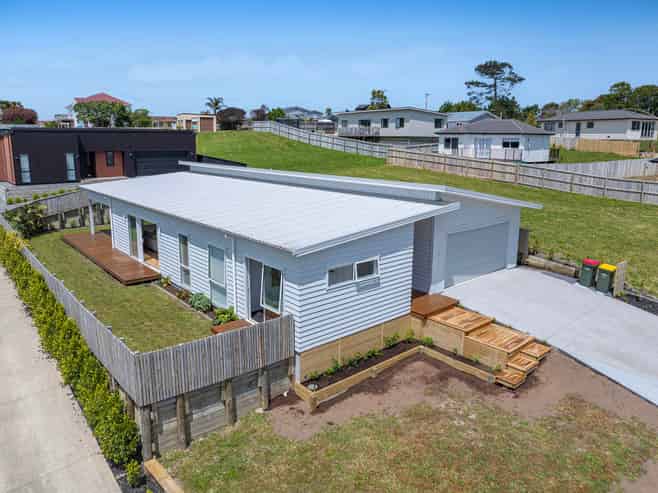 35 Hewson Drive, Snells Beach