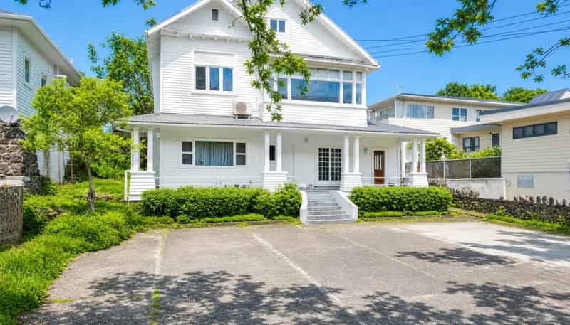 4 & 6 Edgerley Avenue, Epsom