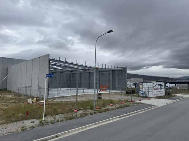 Under Construction! 2 x Premium Warehouses