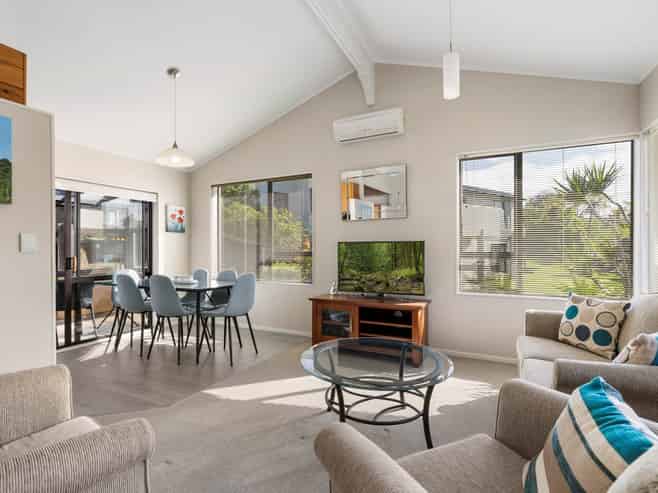 8 Dillon Way, Otumoetai