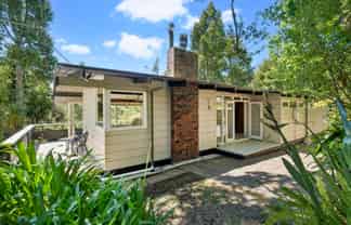 222 Atkinson Road, Titirangi