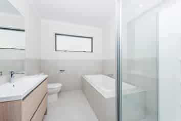 11 Waenganui Road, Hobsonville