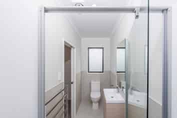 11 Waenganui Road, Hobsonville