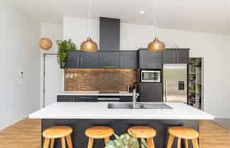 32 Mount Marua Way, Mount Marua