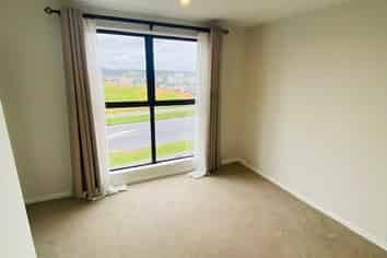 7C Colin Chester Drive, Silverdale