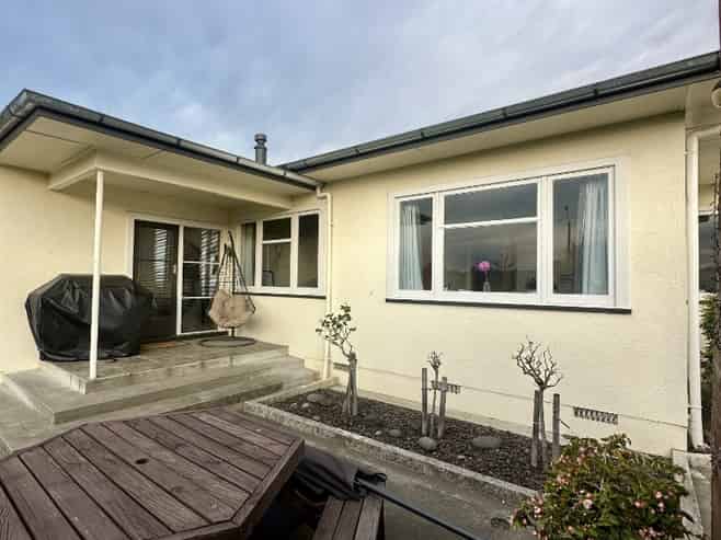 715 Maxville Drive, Parkvale