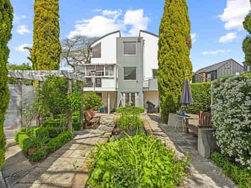 CBD development – HRZ Zone – As is where is