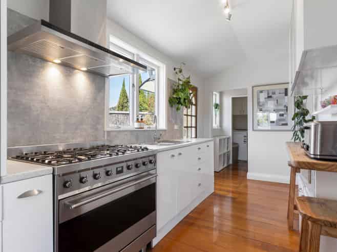 9 Nikau Street, New Lynn