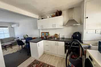 2/83 Motatau Road, Papatoetoe