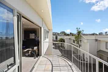 4/11a Ruakiwi Road, Hamilton Lake