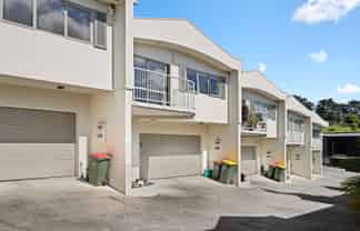 4/11a Ruakiwi Road, Hamilton Lake