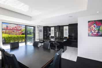 38 Glen Oaks Drive, Northwood