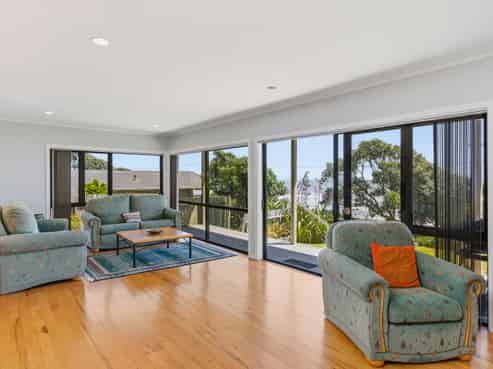 114 The Parade, Paekakariki