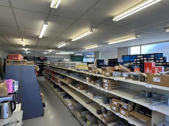 Smaller Trade Unit For Lease