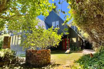 236 Moores Valley Road, Wainuiomata