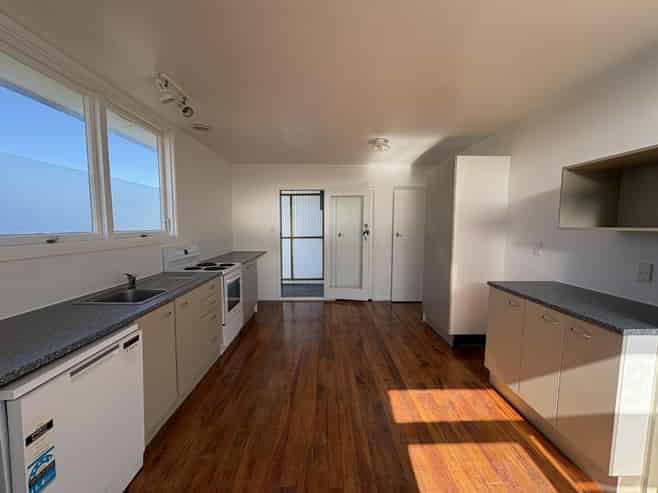 b/61 Te Aute Road, Havelock North