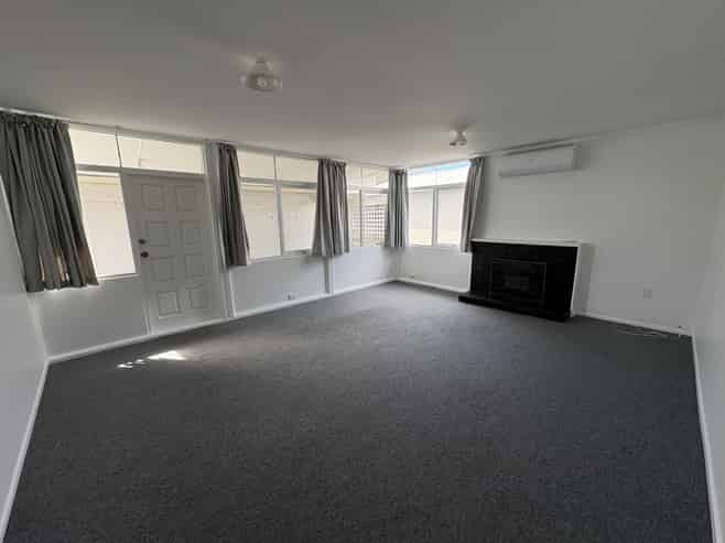 b/61 Te Aute Road, Havelock North