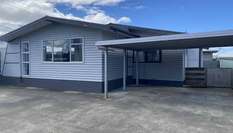 b/61 Te Aute Road, Havelock North