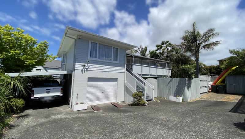 8A Lyttelton Avenue, Forrest Hill