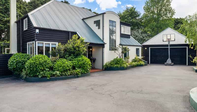 24 Lemonwood Place, The Gardens