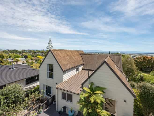 18 Hunter Avenue, Richmond