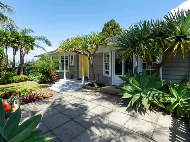 19 Maxine Place, St Heliers