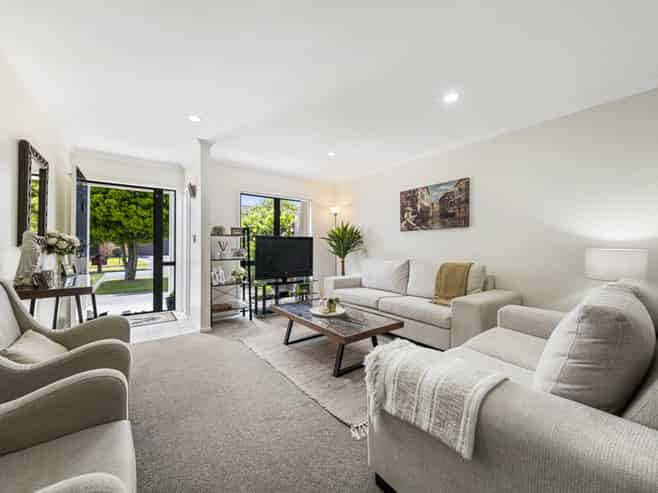 3 Whitbourne Heights, The Gardens