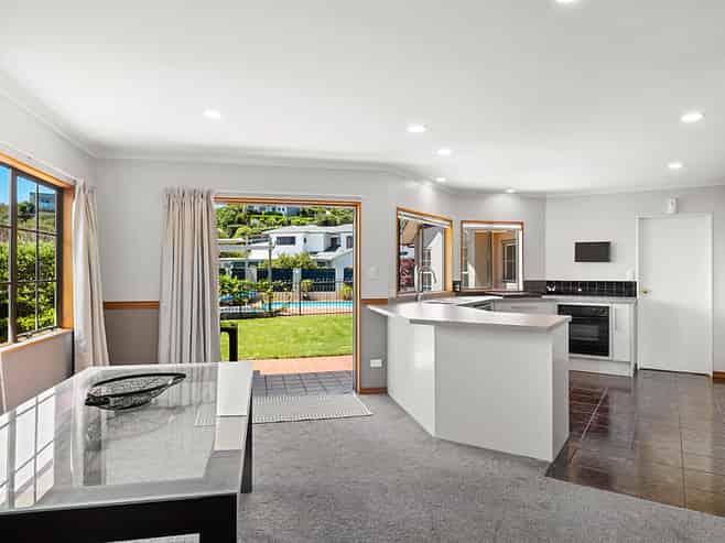 11 Shelter Grove, Frankleigh Park