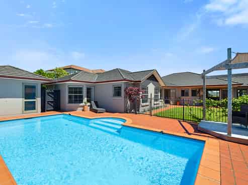 11 Shelter Grove, Frankleigh Park