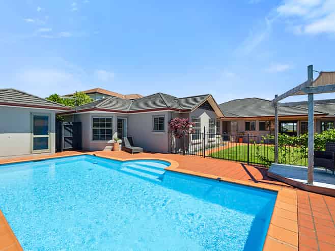 11 Shelter Grove, Frankleigh Park