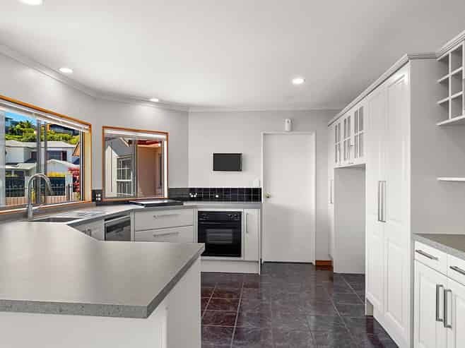 11 Shelter Grove, Frankleigh Park