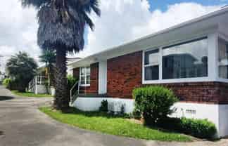 2/12 Walter Street, Hauraki