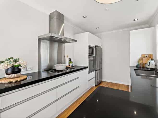 1 Tutuki Street, Waterview