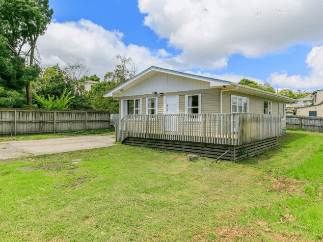 165 Royal Road, Massey