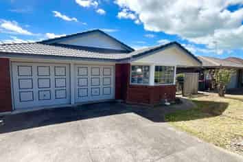 2/15 Summermist Drive, Northpark