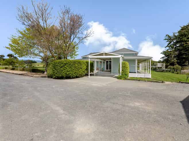 63 Oparatai Road, Mangatainoka