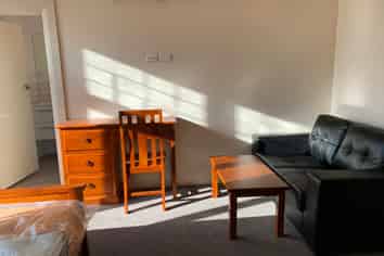 Room 1/ 9 Union Street, North Dunedin