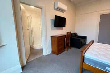 Room 1/ 9 Union Street, North Dunedin