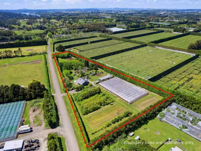 18 Lathrope Road, Riverhead